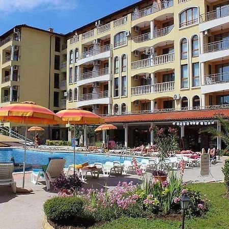 Уютные Апартаменты С Бассейном У Моря В Г. Солнечный Берег Sunny Beach Ngoại thất bức ảnh