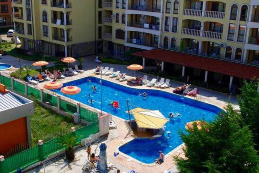 Уютные Апартаменты С Бассейном У Моря В Г. Солнечный Берег Sunny Beach Ngoại thất bức ảnh