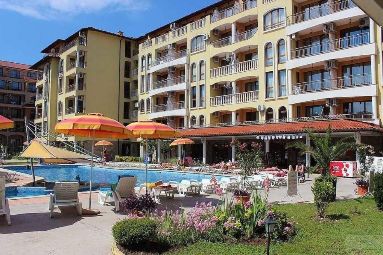 Уютные Апартаменты С Бассейном У Моря В Г. Солнечный Берег Sunny Beach Ngoại thất bức ảnh