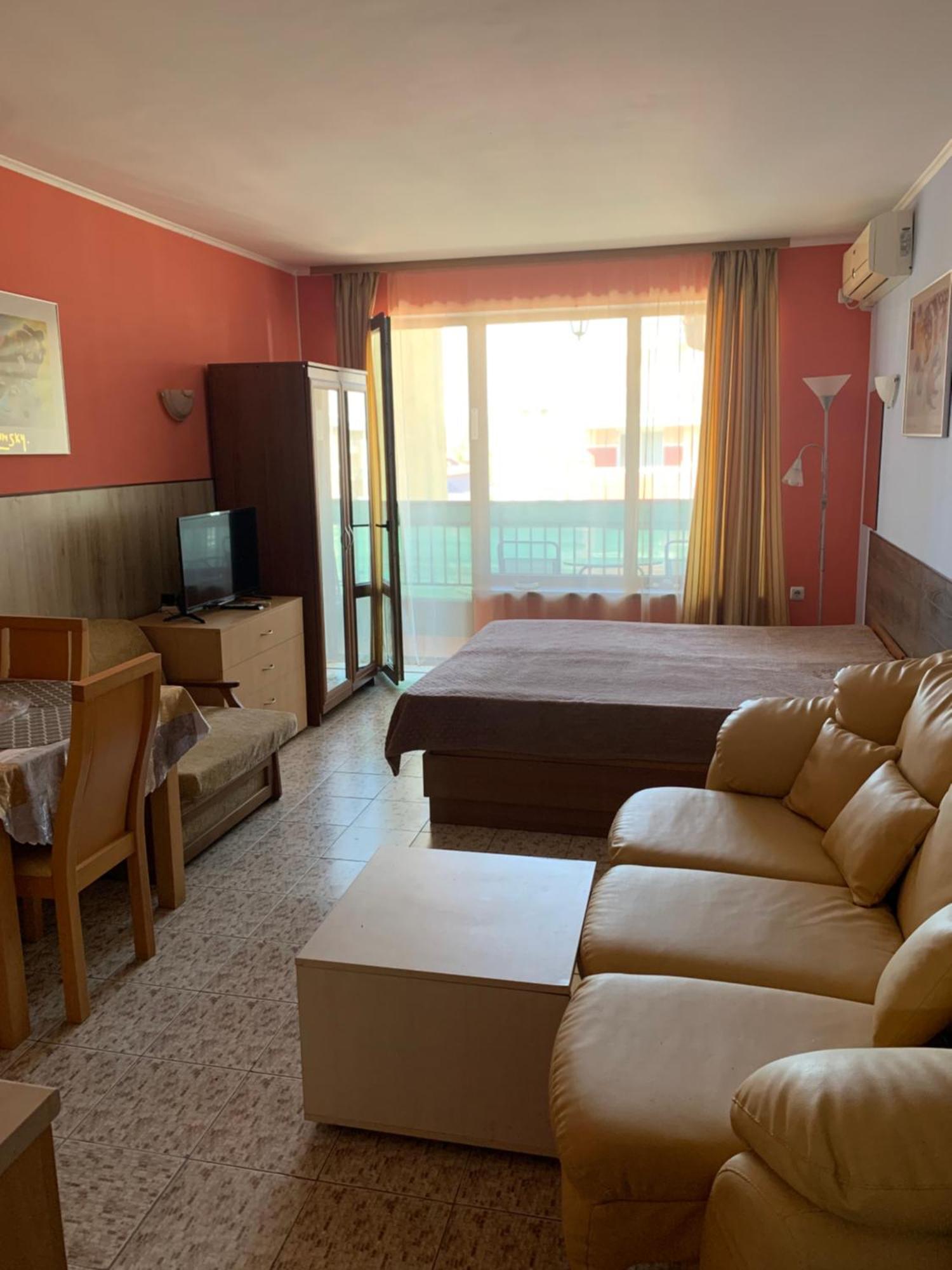 Уютные Апартаменты С Бассейном У Моря В Г. Солнечный Берег Sunny Beach Ngoại thất bức ảnh